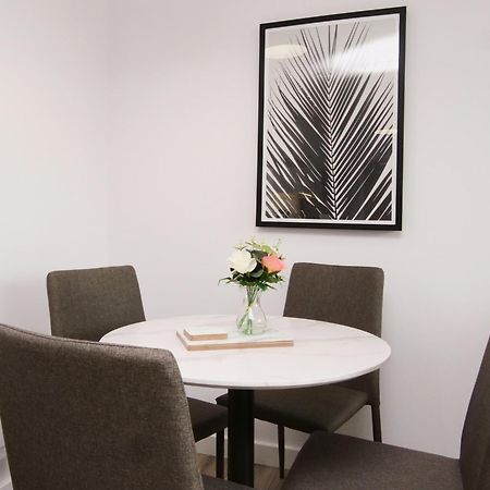 Apartment 46 Luna With Free Parking York Esterno foto